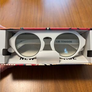 Caddis Tenaside Readers - New! 1.5